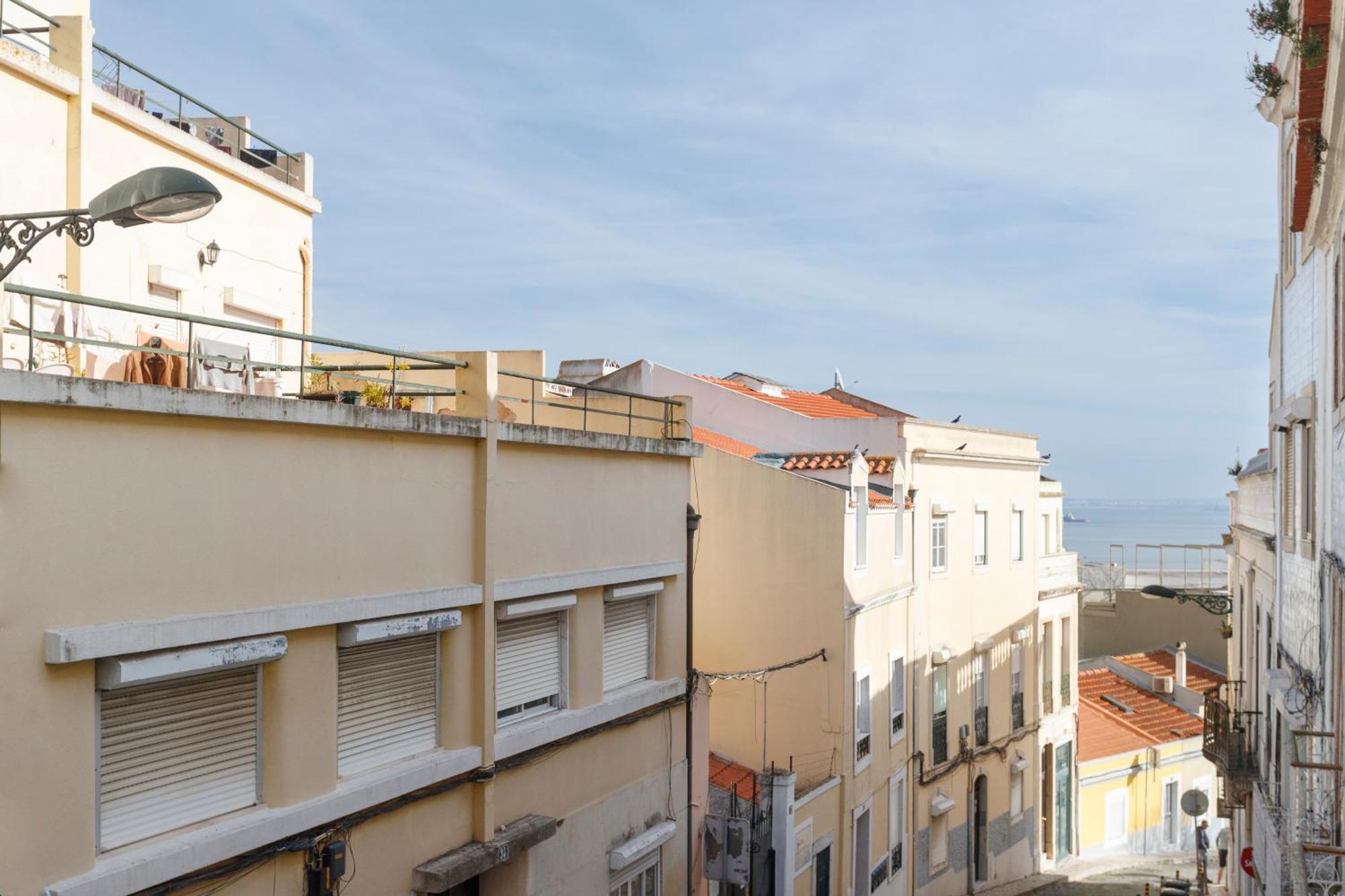 Barbadinhos Apartments In Lisbon Historic Neighborhood Екстер'єр фото